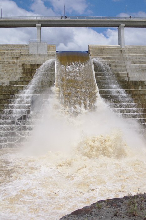 Hinze Dam